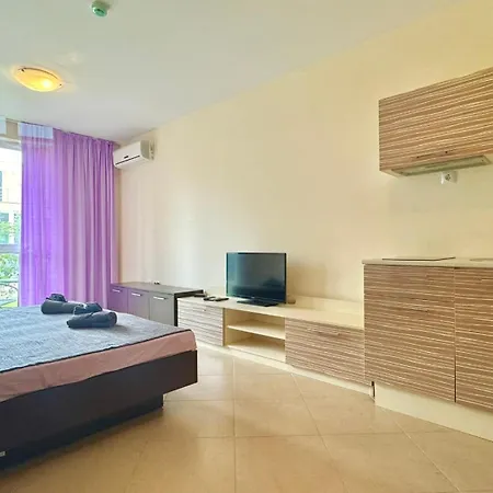 Bratanov Sun And Sea Apartment *